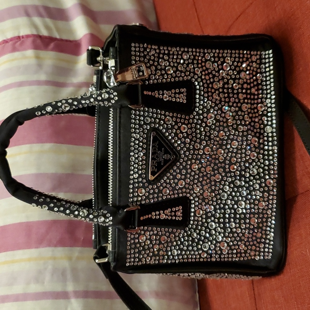 Super cute bling bag